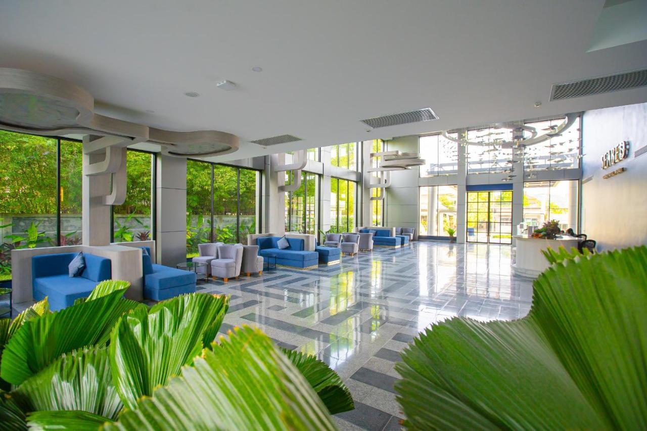 Seabed Grand Hotel Phuket - Sha Extra Plus Esterno foto Lobby