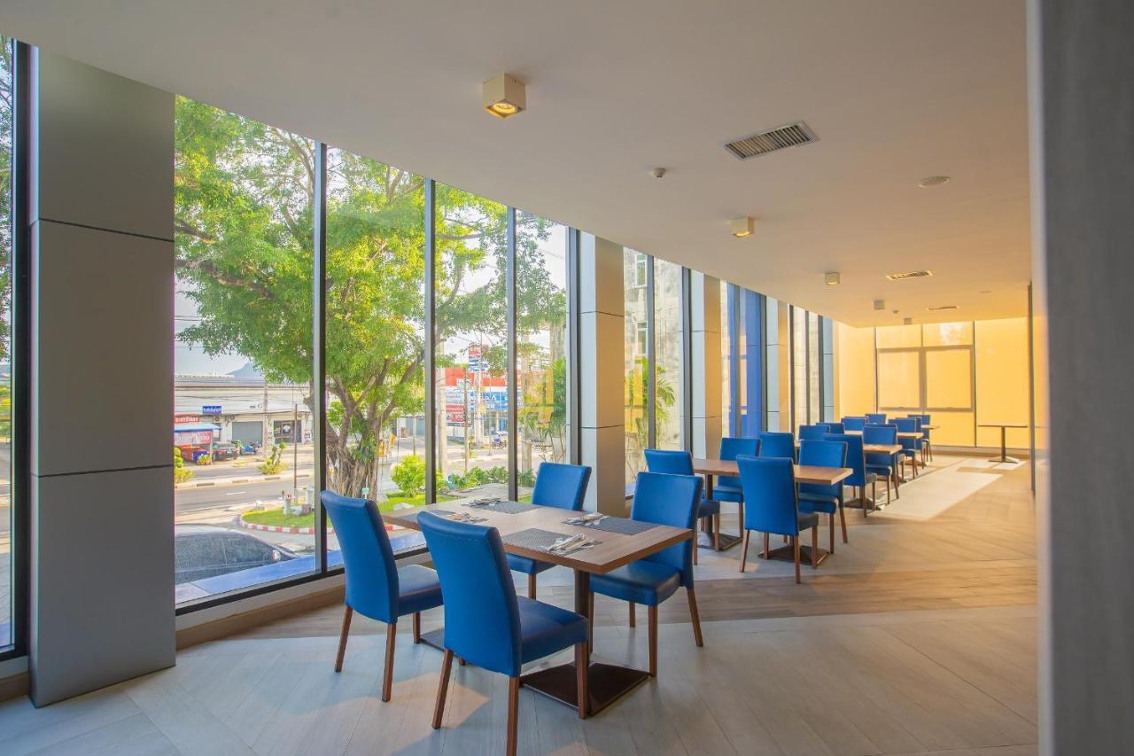 Seabed Grand Hotel Phuket - Sha Extra Plus Esterno foto The restaurant