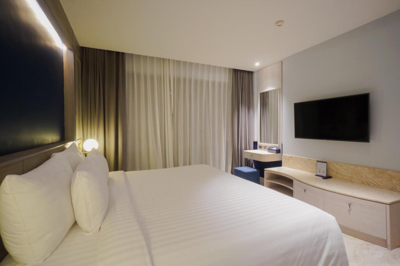 Seabed Grand Hotel Phuket - Sha Extra Plus Esterno foto Deluxe Room