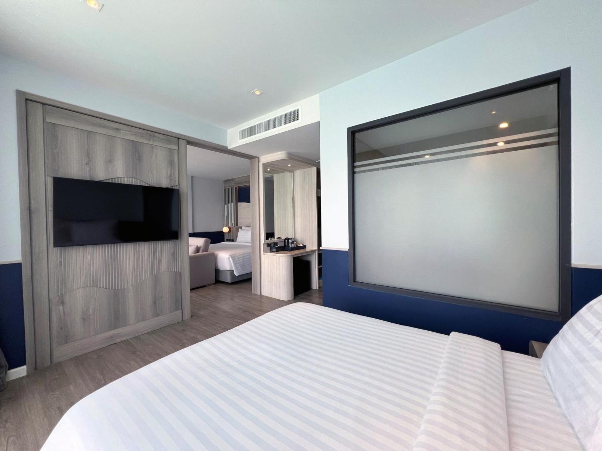 Seabed Grand Hotel Phuket - Sha Extra Plus Esterno foto Deluxe Room