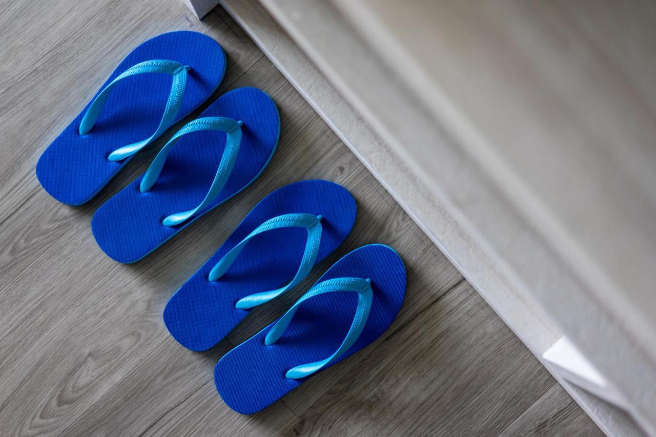 Seabed Grand Hotel Phuket - Sha Extra Plus Esterno foto Flip-flops